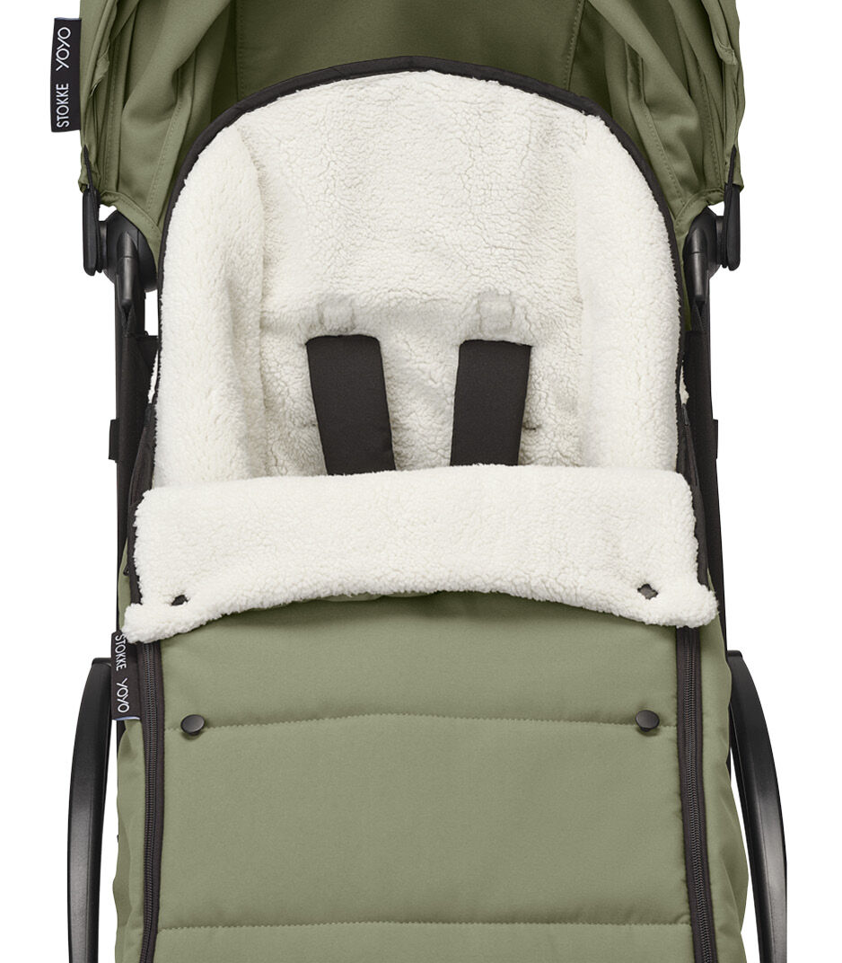 Stokke® YOYO3® 6+ Olive. Footmuff first button, detail. galery image 7